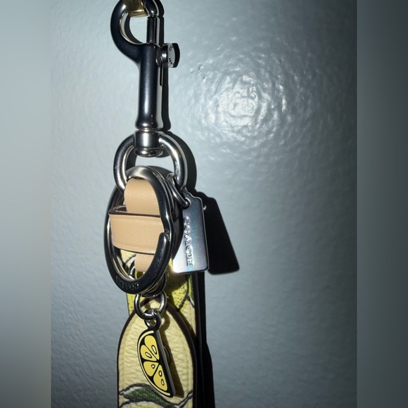 Coach Trigger Snap Bag Charm With Lemon Print - Picture 3 of 6